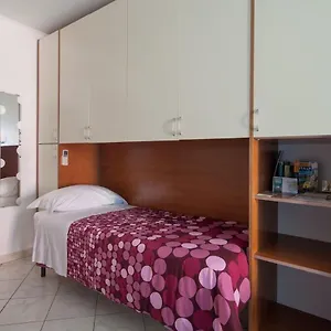  Apartment Giovanna Dei Rocca - Sul Mare
